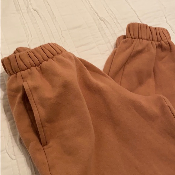 Lounge Set - Picture 4 of 4